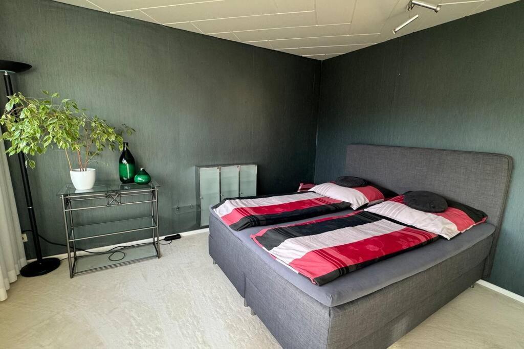 Monikas Home - Gemuetliche 3-Zimmer-Wohnung Im Herzen Von Boeblingen Ngoại thất bức ảnh